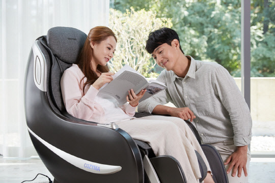 안마의자 구매 고객의 34%가 30대인 것으로 나타났다. <코지마 제공>
